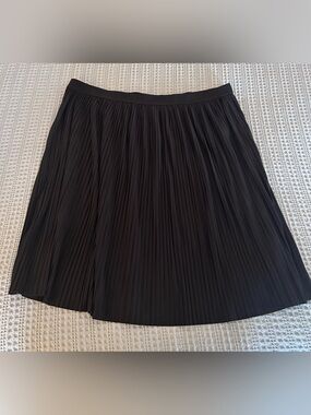 Ivanka Trump Black Pleated A-Line Skirt NWOT. XL.